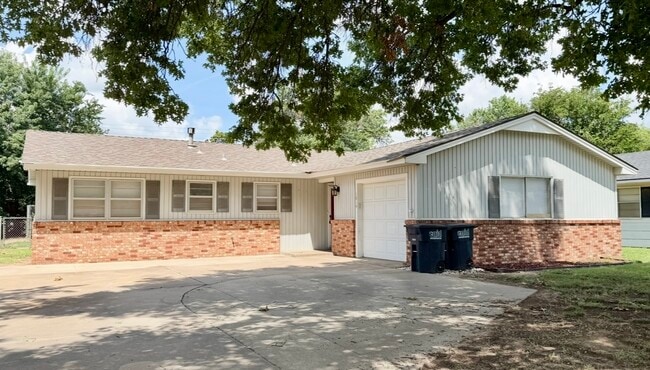 property at 1814 S Johnson St
