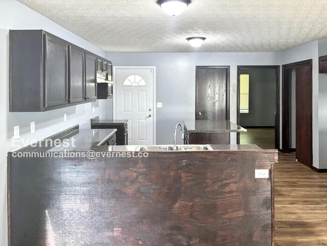 137 N Guilford Ave in Columbus, OH - Building Photo - Building Photo