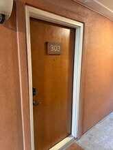 20 S Logan St in Denver, CO - Building Photo - Building Photo