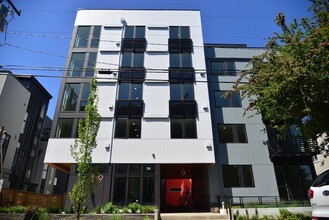 119 in Seattle, WA - Building Photo - Building Photo