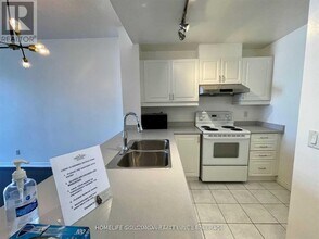 28 Byng Ave in Toronto, ON - Building Photo - Building Photo