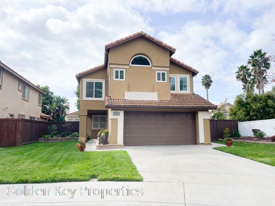 1910 Corte Torero in Oceanside, CA - Building Photo