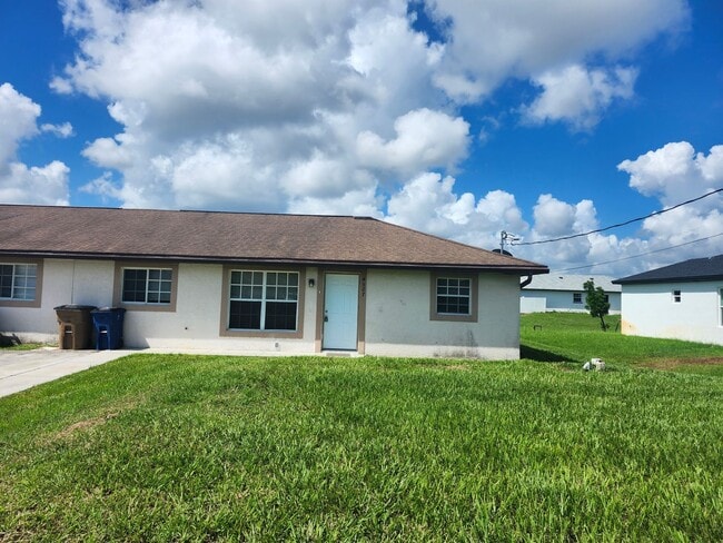 property at 4527 19th St SW