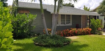 216 Ocean Breeze in Lake Worth Beach, FL - Building Photo - Building Photo