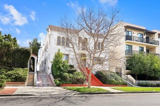 432 N Norton Ave in Los Angeles, CA - Building Photo - Building Photo