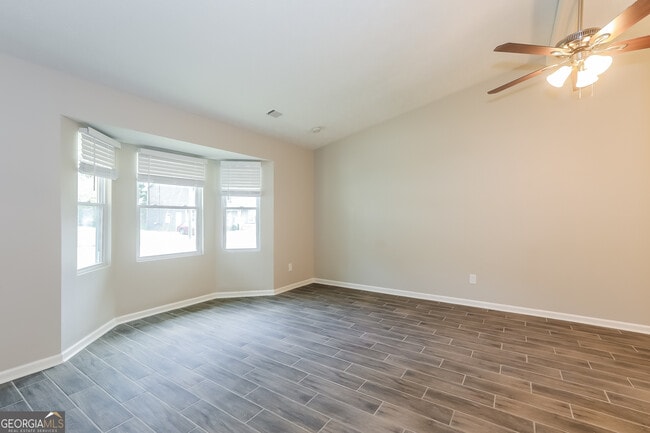 5929 Sara Ashley Ct in Lithonia, GA - Building Photo - Building Photo