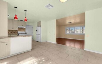 42970 Texas Ave in Palm Desert, CA - Building Photo - Building Photo