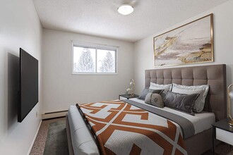 Harvester Apartments in Medicine Hat, AB - Building Photo - Building Photo