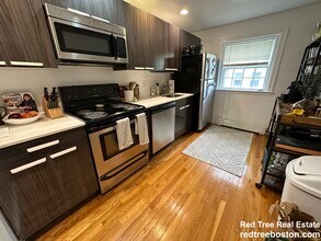 59 Wyman St in Newton, MA - Building Photo - Building Photo