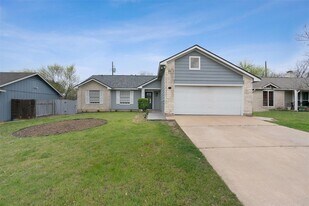 2419 Ashley Way in Austin, TX - Building Photo