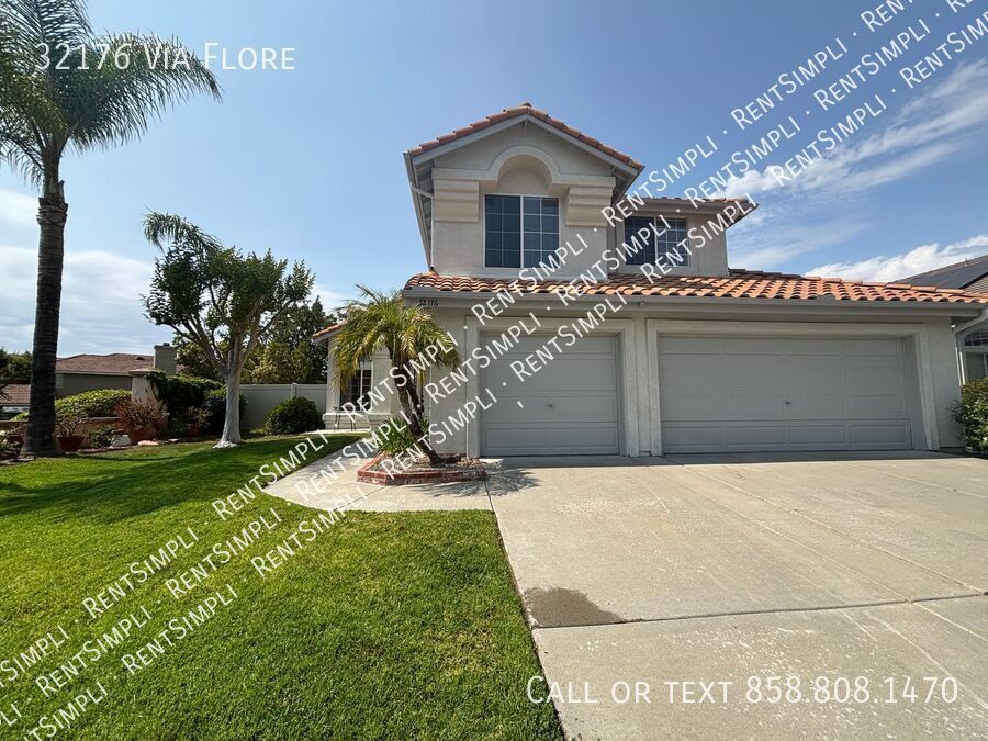 32176 Vía Flore in Temecula, CA - Foto de edificio