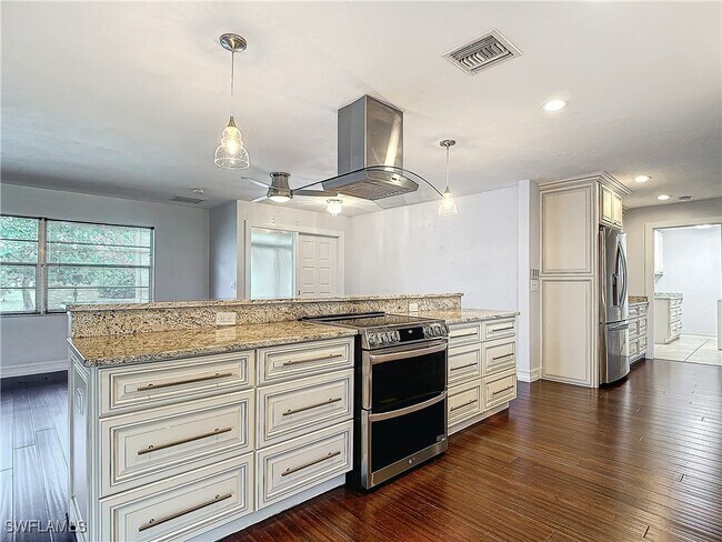 property at 4348 Beechwood Lake Dr