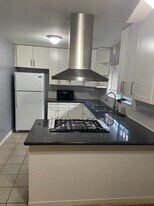 8911 Mobud Dr in Houston, TX - Building Photo