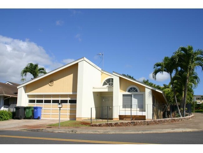 property at 94-1090-1090 Heahea St
