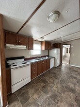 40 Yoakum Cir in Hopkinsville, KY - Building Photo - Building Photo