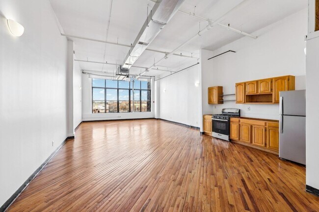 2 Union St, Unit 2O in Jersey City, NJ - Building Photo - Building Photo