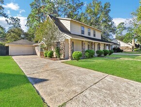 3807 Winter Haven Dr in Baytown, TX - Building Photo - Building Photo