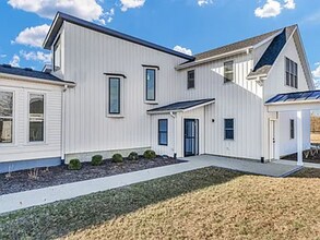 2132 Deland Monticello Rd in De Land, IL - Building Photo - Building Photo