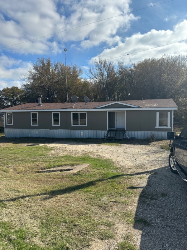 property at 3143 Eddy Gatesville Pkwy