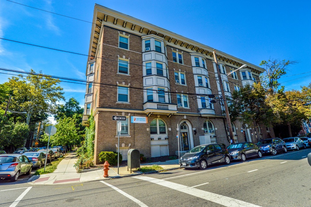 Osage Manor Apartments in Philadelphia, PA - Building Photo