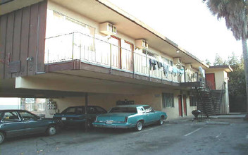 Park Street Apartments in Stockton, CA - Building Photo - Building Photo