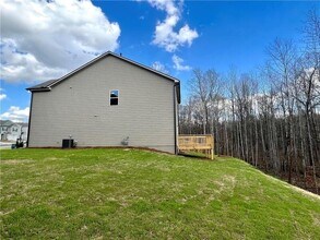 114 Auburn Xing Wy in Auburn, GA - Foto de edificio - Building Photo