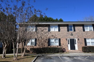 Cherokee Court Apartments in Lawrenceville, GA - Foto de edificio - Building Photo