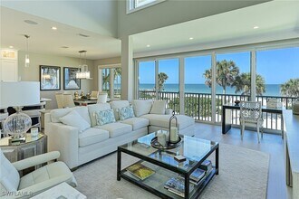 143 Barefoot Cir in Bonita Springs, FL - Building Photo - Building Photo