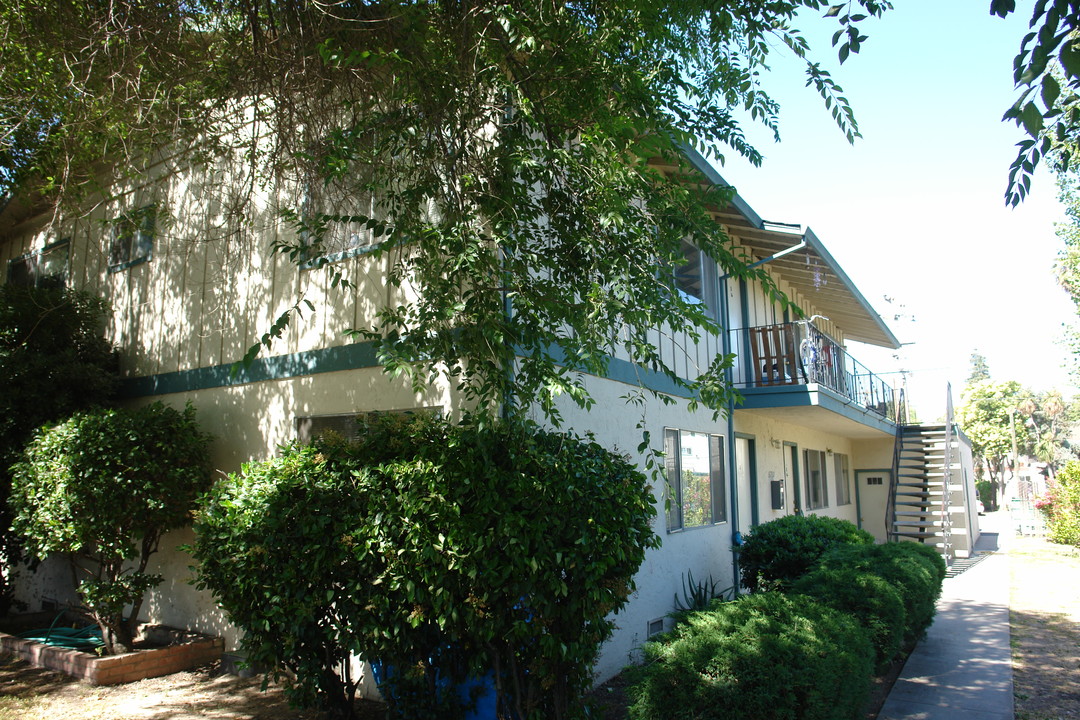 5751 Almaden Expy in San Jose, CA - Building Photo