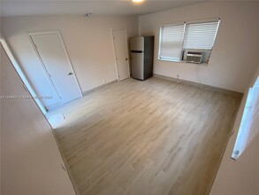 1723 Liberty St in Hollywood, FL - Building Photo - Building Photo