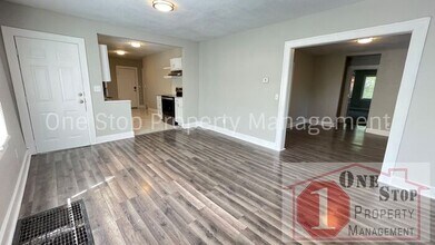 4435 S Benton Ave in Kansas City, MO - Building Photo - Building Photo