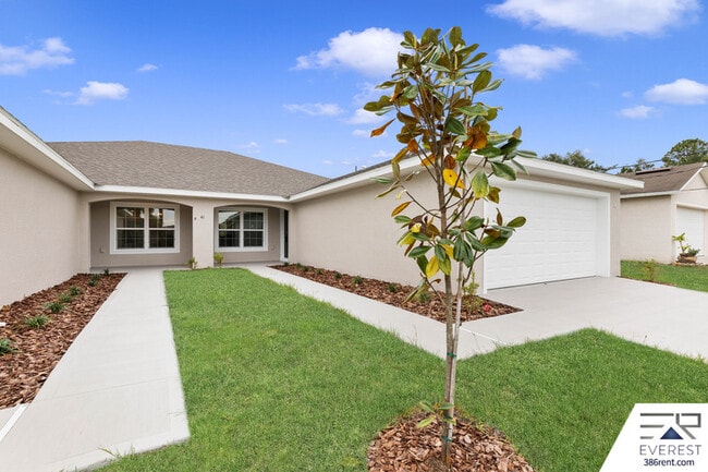 41 Columbia Ln in Palm Coast, FL - Building Photo - Building Photo