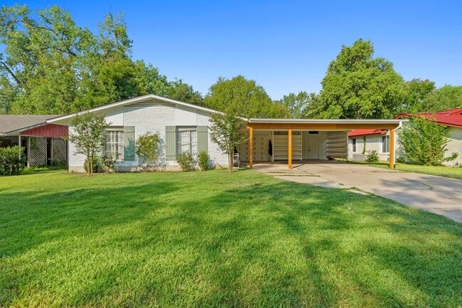 property at 5512 Delwood Dr