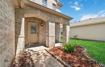 13106 Crescent Manor Ln in Houston, TX - Building Photo - Building Photo