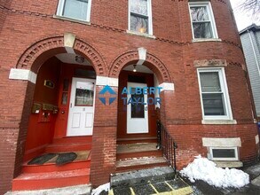13 Perry St, Unit 1 in Brookline, MA - Building Photo - Building Photo
