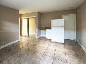 715 NE 6th St in Fort Lauderdale, FL - Building Photo