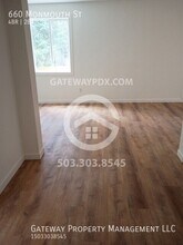 660 Monmouth St in Independence, OR - Foto de edificio - Building Photo