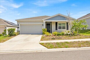 1007 Theodore St in Davenport, FL - Building Photo