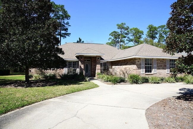 1402 Ernest Hemingway Dr