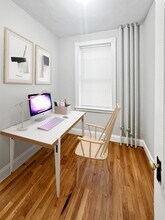 18 Pond St, Unit 2 in Boston, MA - Building Photo - Building Photo