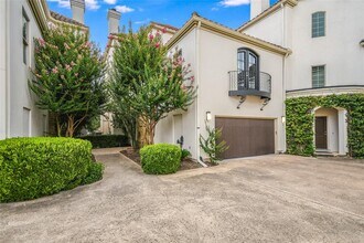 1910 Rue de Saint Tropez in Austin, TX - Building Photo - Building Photo