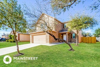4415 Semora Oak in San Antonio, TX - Building Photo - Building Photo