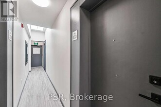 1989 Yonge St in Toronto, ON - Building Photo - Building Photo