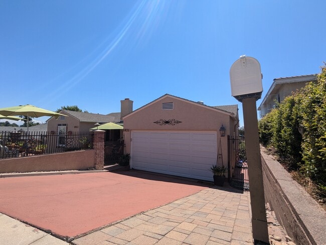 property at 5831 Adelaide Ave