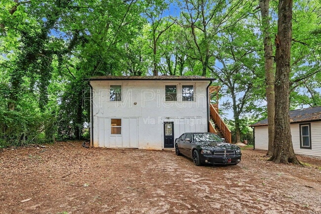 property at 2496 Lester St