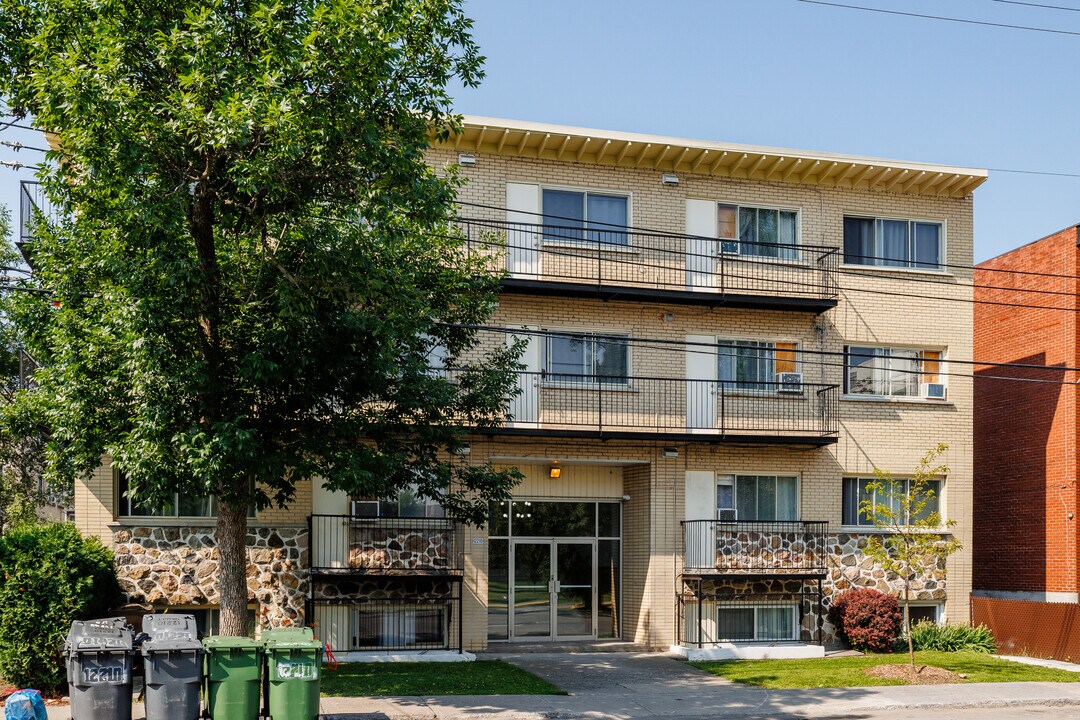 12210 Grenet Rue in Montréal, QC - Building Photo