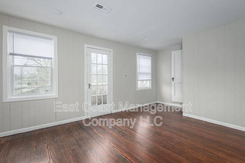 3220 Bayonne Ave in Baltimore, MD - Building Photo