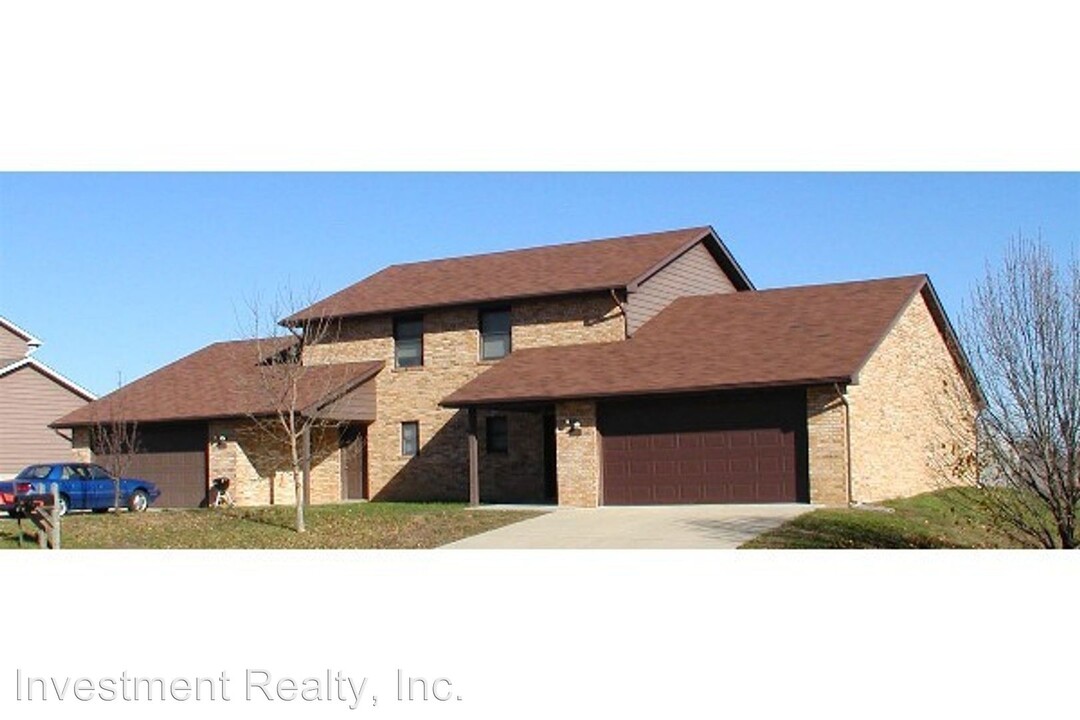 725 Republic Dr in Rolla, MO - Building Photo