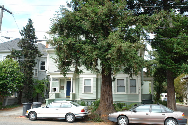 2418-2420 Atherton St in Berkeley, CA - Building Photo - Building Photo