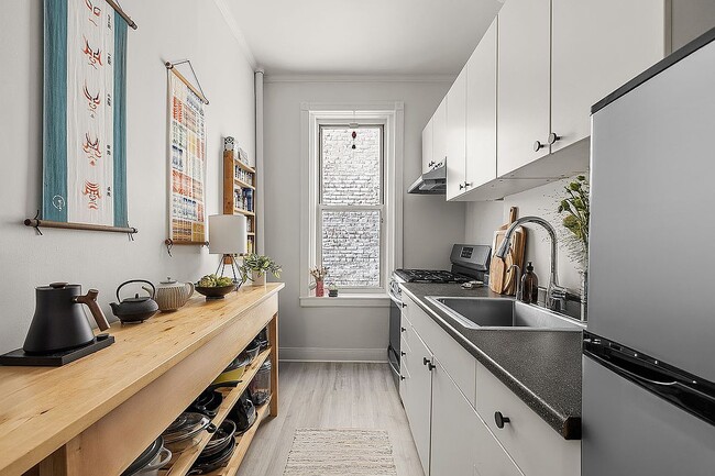 property at 19 Fiske Pl